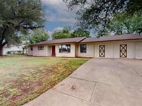 1608  Holt Street , Fort Worth Texas 76103