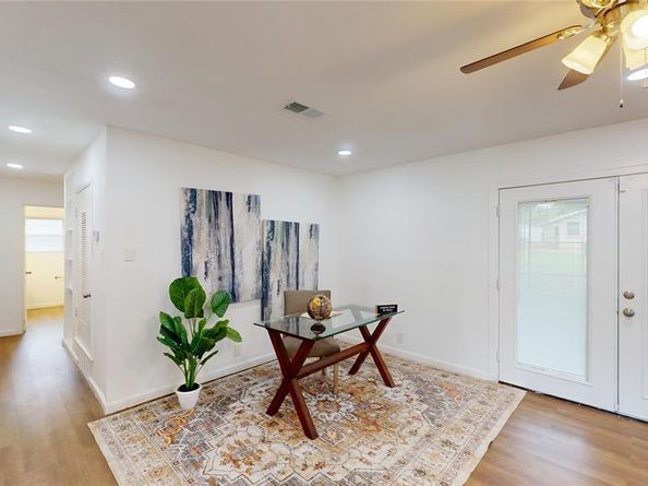 1608  Holt Street , Fort Worth Texas 76103
