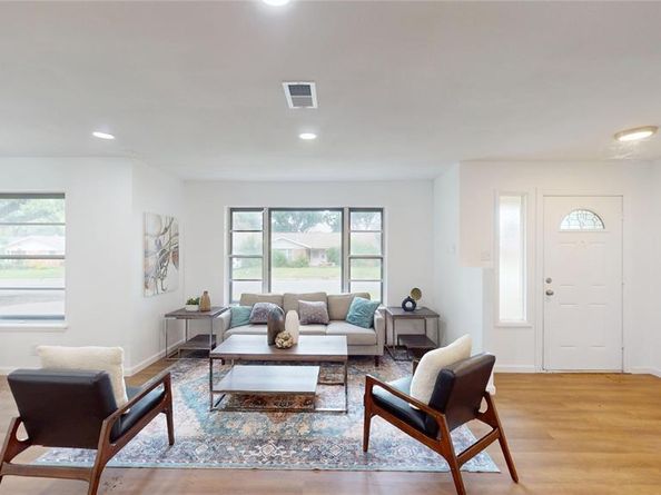 1608  Holt Street , Fort Worth Texas 76103