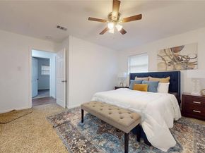 1608  Holt Street , Fort Worth Texas 76103