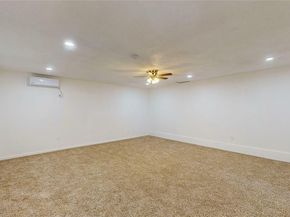 1608  Holt Street , Fort Worth Texas 76103