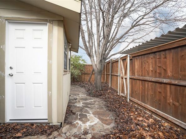 13937  Brookgreen Drive , Dallas Texas 75240