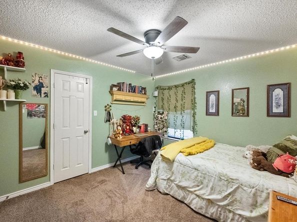 2213  Laura Elizabeth Trail , Mansfield Texas 76063