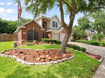 2213  Laura Elizabeth Trail 