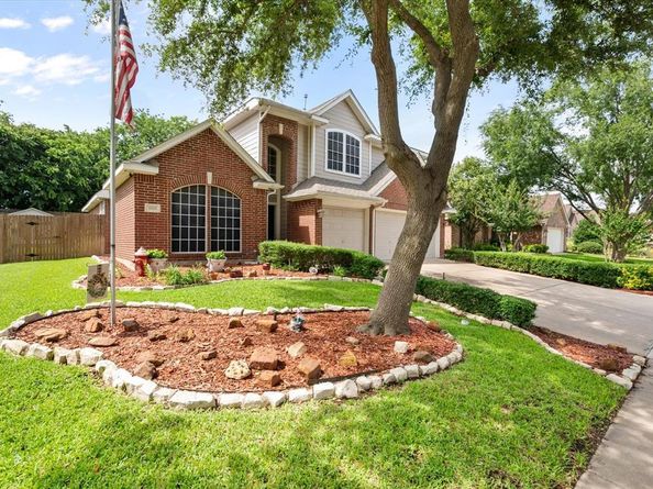 2213  Laura Elizabeth Trail , Mansfield Texas 76063