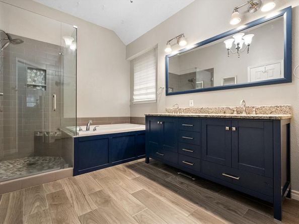 2213  Laura Elizabeth Trail , Mansfield Texas 76063
