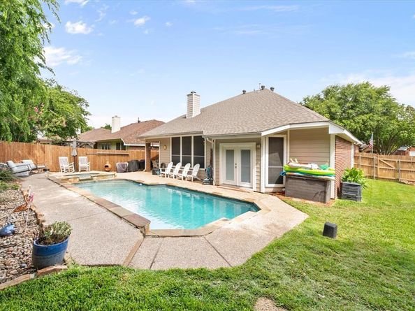 2213  Laura Elizabeth Trail , Mansfield Texas 76063