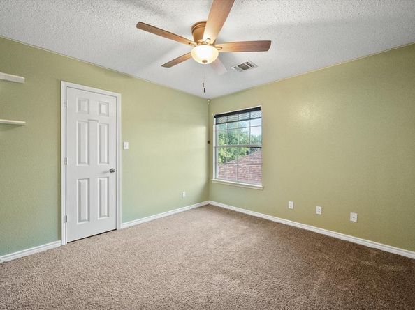 2213  Laura Elizabeth Trail , Mansfield Texas 76063