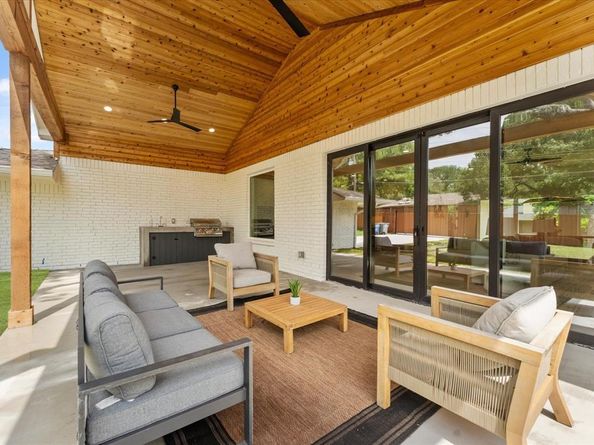 7210  Baxtershire Drive , Dallas Texas 75230