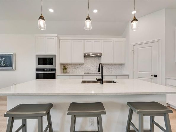 609  Declaration Drive , Princeton Texas 75407