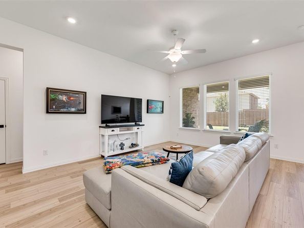 609  Declaration Drive , Princeton Texas 75407