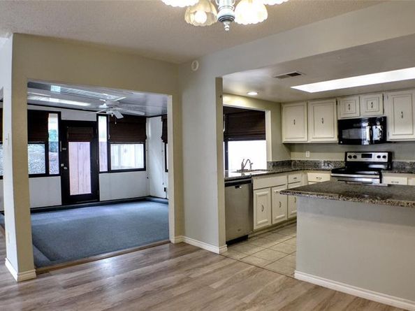 1608  Grandview Drive , Arlington Texas 76012