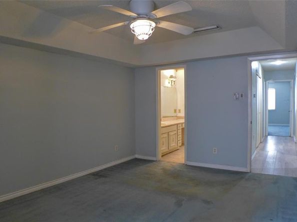 1608  Grandview Drive , Arlington Texas 76012
