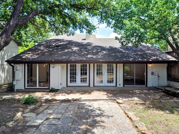 1608  Grandview Drive , Arlington Texas 76012