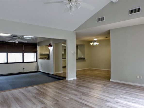 1608  Grandview Drive , Arlington Texas 76012
