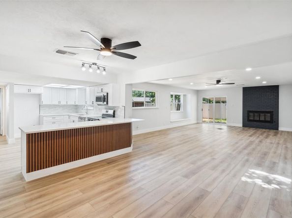 604  Buffalo Drive , Arlington Texas 76013