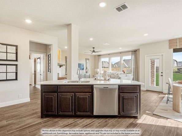 106  Whistling Duck Drive , Balch Springs Texas 75181