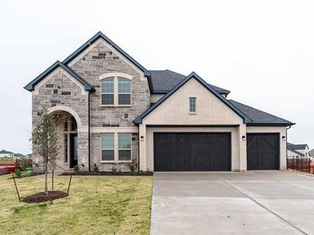 211  Condor Court 