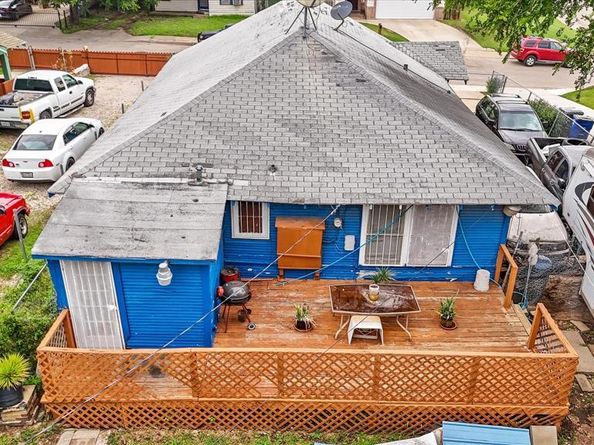 1342 E Waco Avenue , Dallas Texas 75216