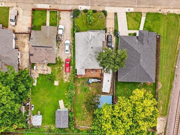 1342 E Waco Avenue , Dallas Texas 75216