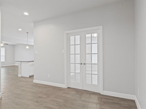 724  Cromane Road , Fort Worth Texas 76052