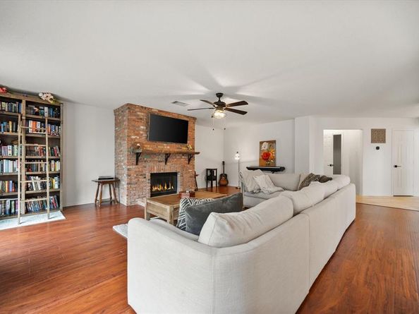 4412  Corner Brook Lane , Fort Worth Texas 76123