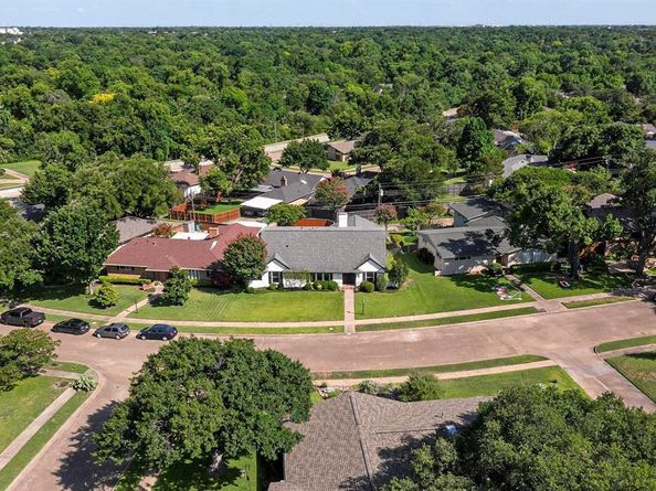 10132  Medlock Drive , Dallas Texas 75218