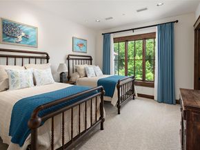 31  Abbey Woods Lane , Dallas Texas 75248