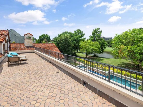 31  Abbey Woods Lane , Dallas Texas 75248