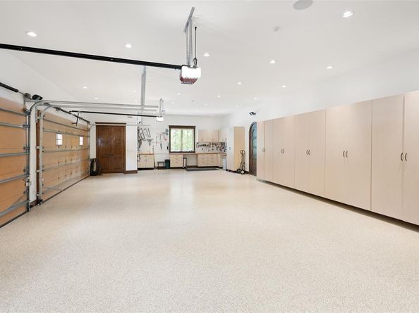31  Abbey Woods Lane , Dallas Texas 75248