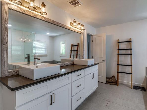 6517  Blue Valley Lane , Dallas Texas 75214