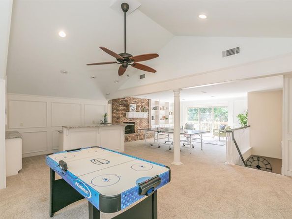 1306  Riverview Drive , Arlington Texas 76012