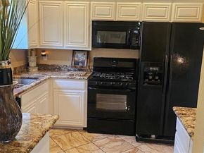 5632  Centeridge Drive , Dallas Texas 75249