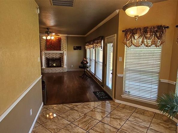5632  Centeridge Drive , Dallas Texas 75249