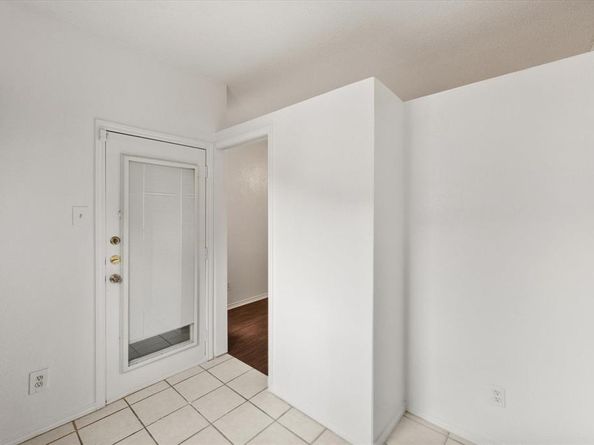 2105  Count Fleet Drive  202, Arlington Texas 76011