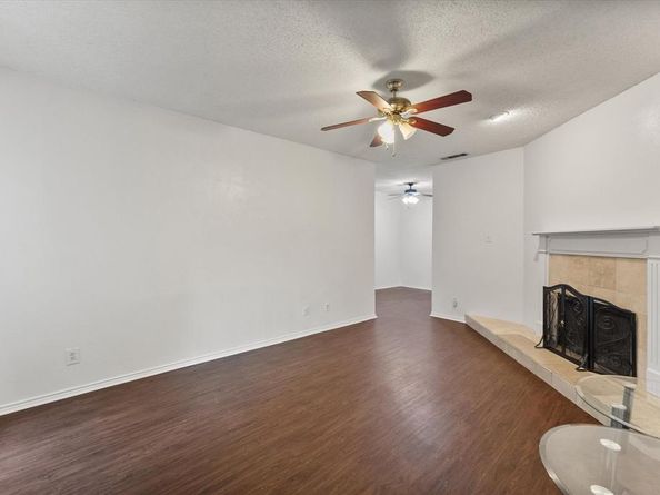 2105  Count Fleet Drive  202, Arlington Texas 76011