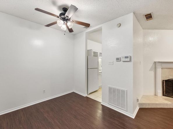 2105  Count Fleet Drive  202, Arlington Texas 76011