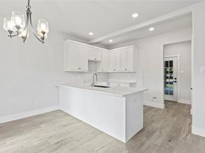 3211  Chihuahua Avenue , Dallas Texas 75212