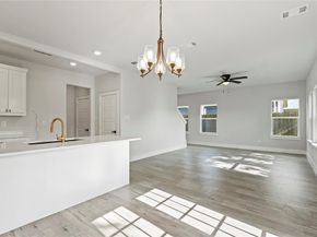 3211  Chihuahua Avenue , Dallas Texas 75212