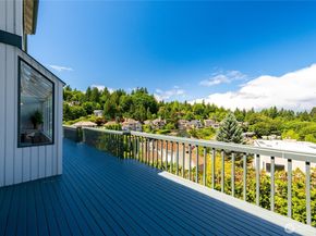8762 Paisley Drive NE, Seattle WA 98115