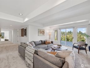 8762 Paisley Drive NE, Seattle WA 98115