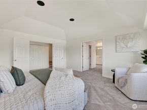 8762 Paisley Drive NE, Seattle WA 98115