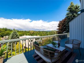 8762 Paisley Drive NE, Seattle WA 98115
