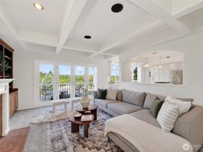 8762 Paisley Drive NE, Seattle WA 98115