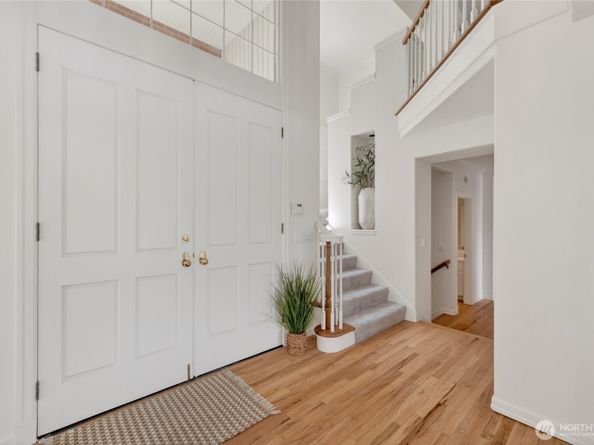 8762 Paisley Drive NE, Seattle WA 98115