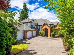 8762 Paisley Drive NE, Seattle WA 98115