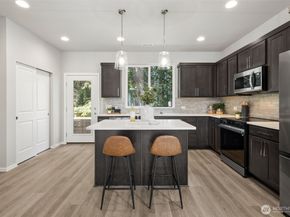 24515 111th Avenue SE, Kent WA 98030