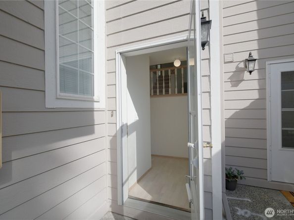 7202 NE 171st Lane, Kenmore WA 98028