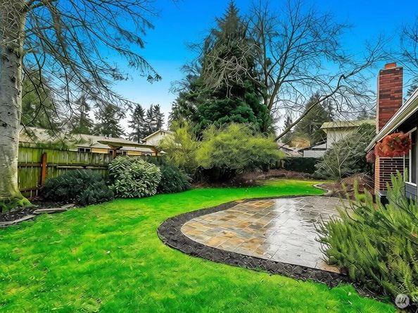 14203 NE 63rd Ct, Redmond WA 98052