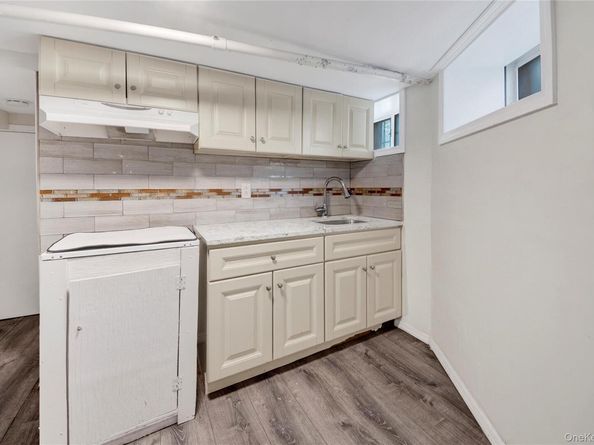 820 S Oak Drive, Bronx NY 10467
